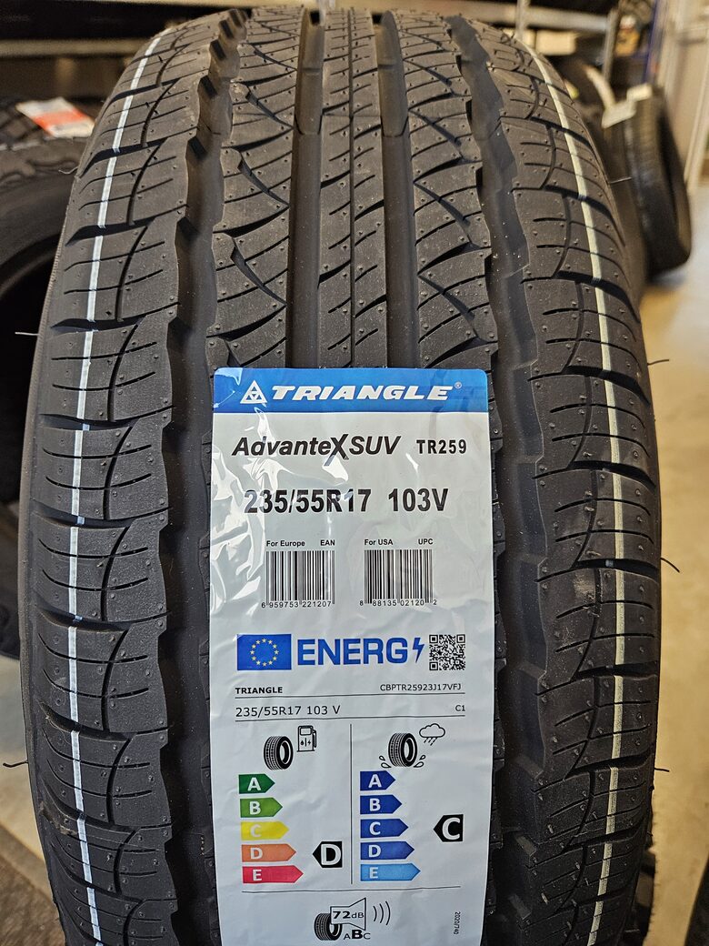 235/55R17 Triangle TR259