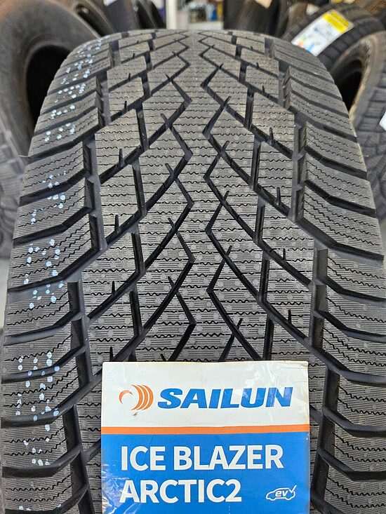 235/65R17 Sailun Arctic 2