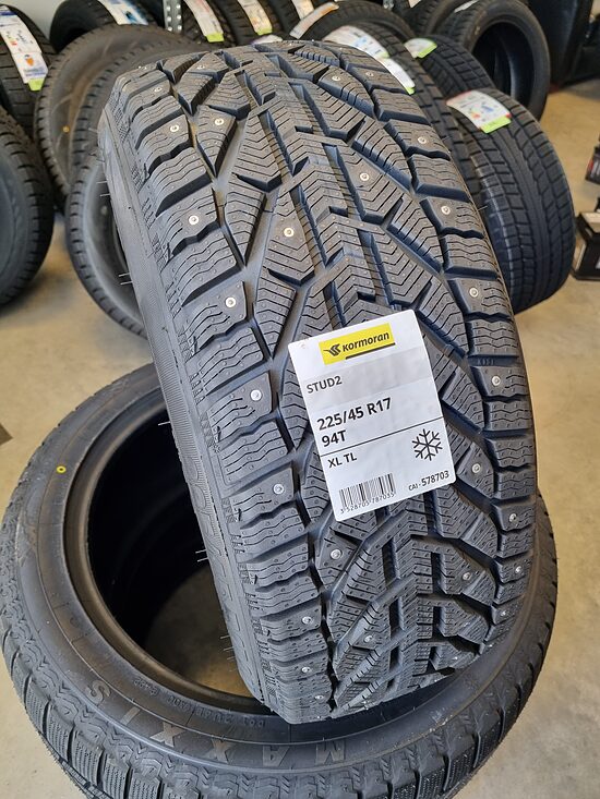 225/45R17 Kormoran Stud 2 ar šipiem