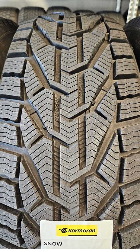 205/60R16 Kormoran Snow 
