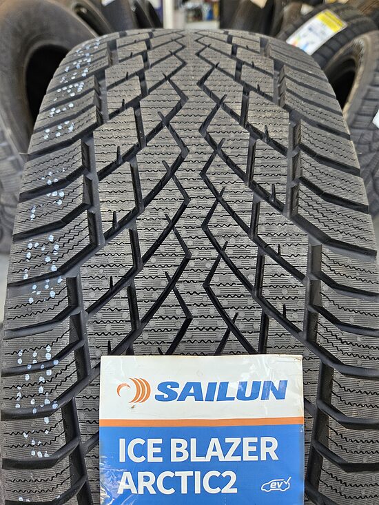 205/60R16 Sailun Arctic 2 