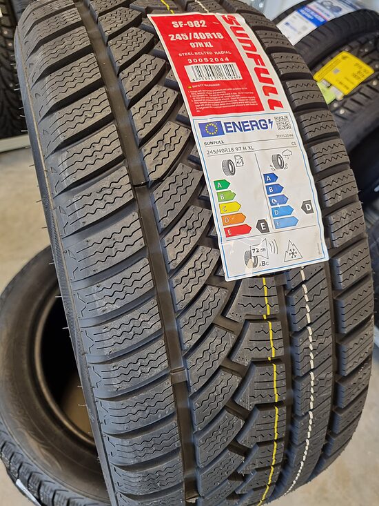 245/40R18 Sunfull SF982